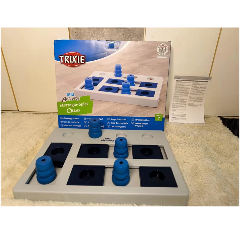 Intelligenzspielzeug Chess – Für clevere Hunde mit Spielfreude