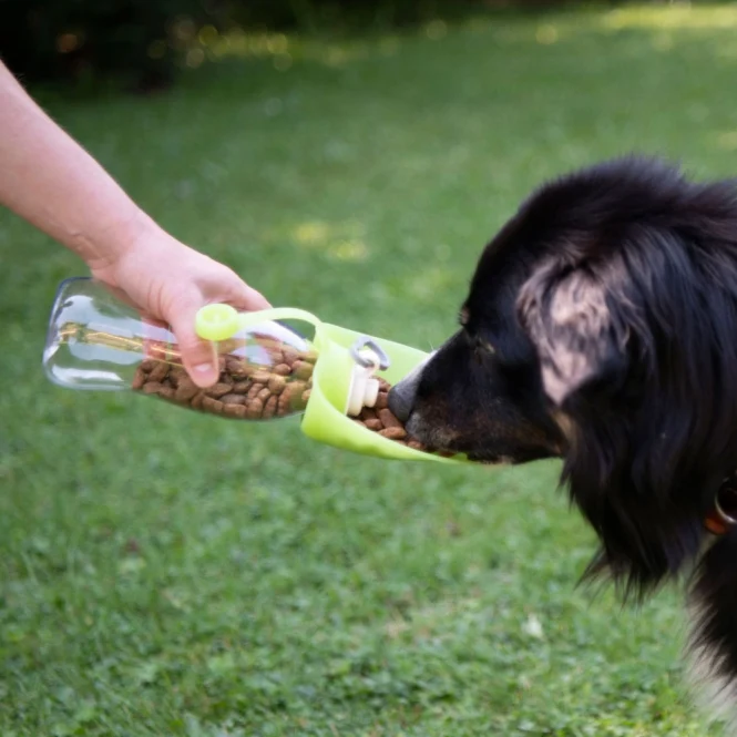 Reise-Flasche Feeder – Die clevere Futterlösung für unterwegs