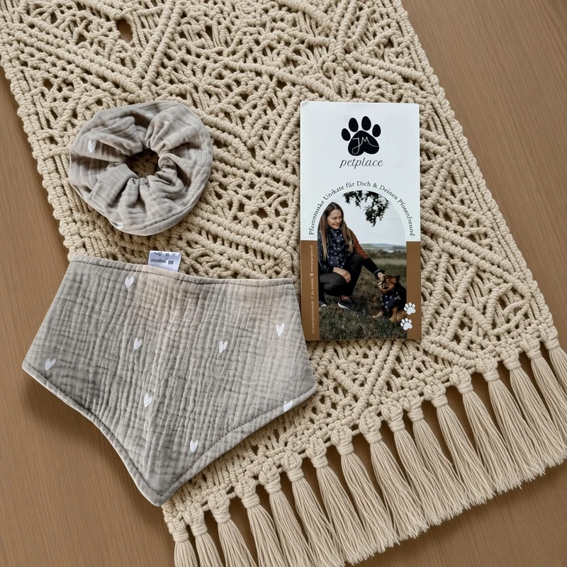 JM Petplace Hundehalstuch - Herzen