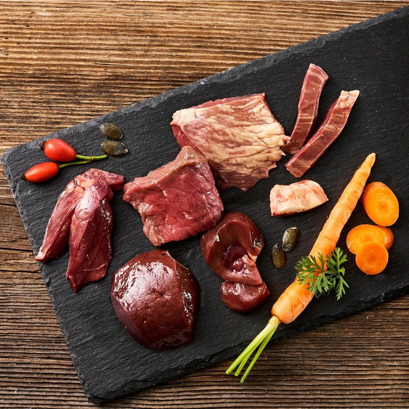 Fleischeslust Dog - Zartes Rind mit Karotte, Hagebutte & Kürbiskernen