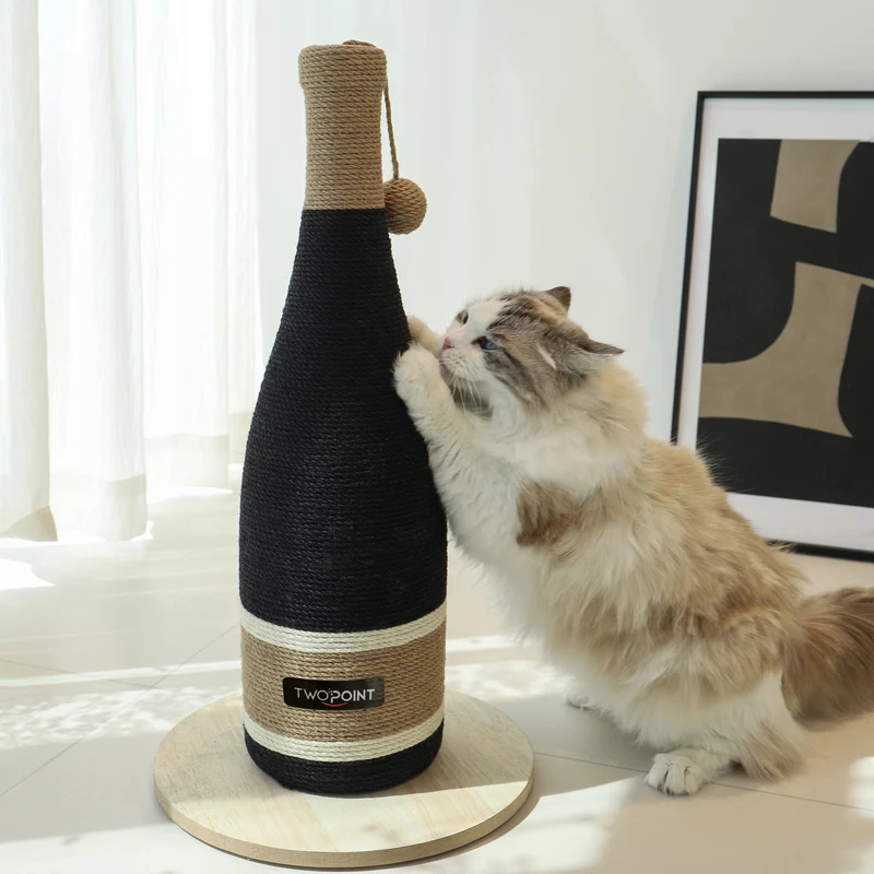 Twopoint Kratzsäule für Katzen – mit integriertem Spielball, komplett mit Sisal bespannt