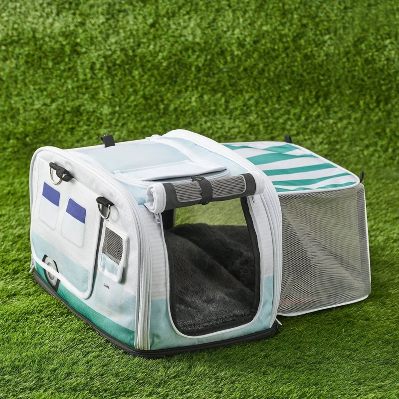 Kittyrama Waterproof Cat Carrier & Hideaway | Airline-Approved