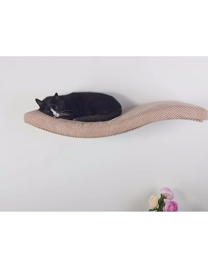 Cat's Atelier Cat Wall Shelf | Playful Curve Left 75 cm