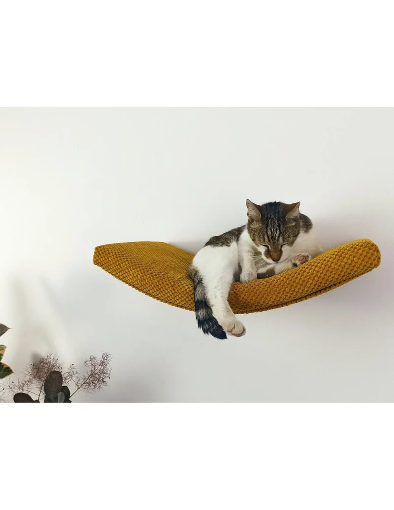 Cat's Atelier Cat Shelf | The Arcing Haven 75 cm
