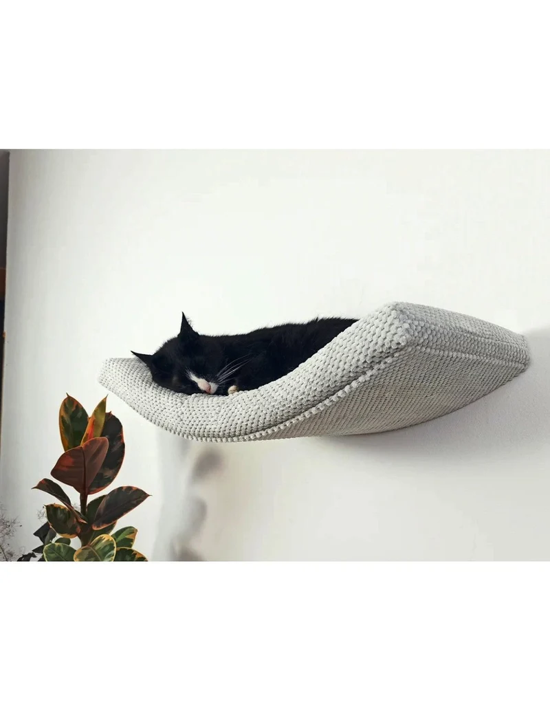 Cat's Atelier Cat Shelf | The Arcing Haven 75 cm