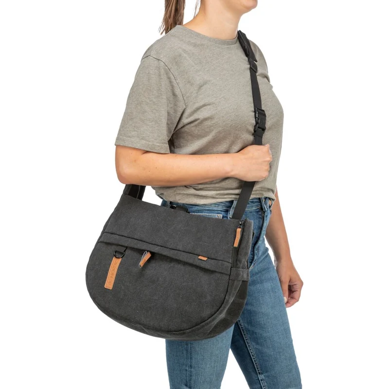 Trixie BE NORDIC Ingrid Dog Carrier 40x30x15cm - Black
