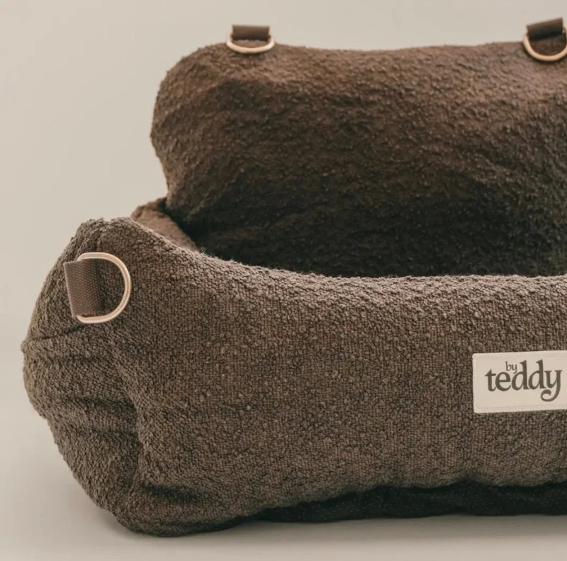 By Teddy The Bouclé Dog Car Seat
