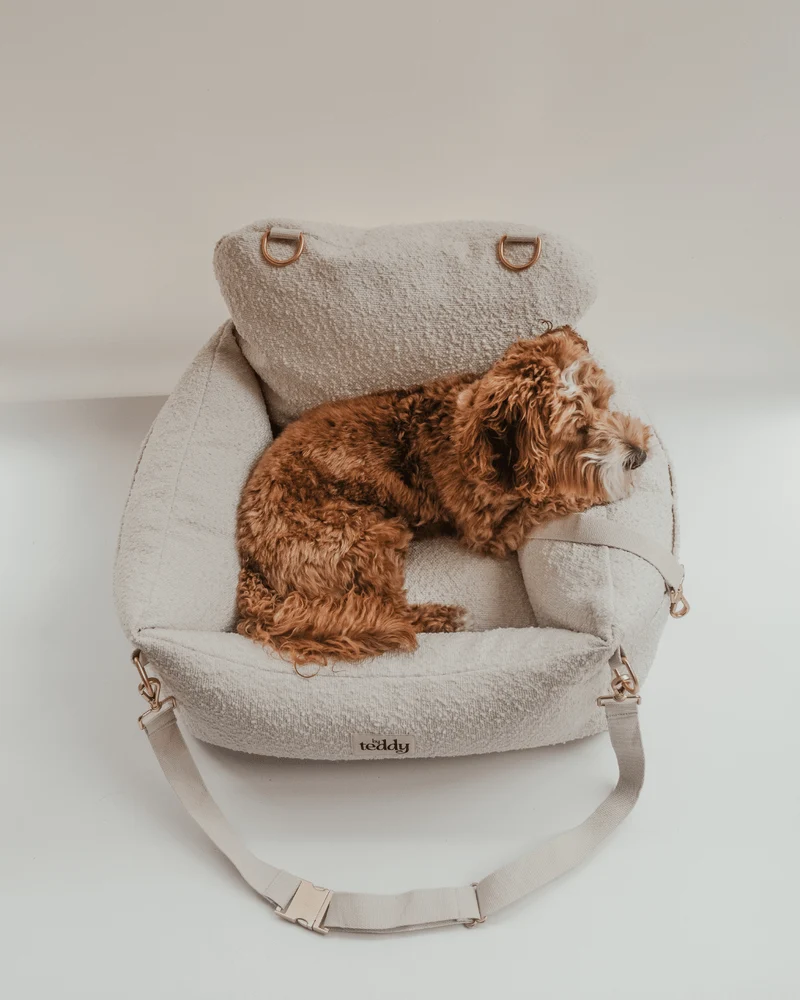 By Teddy The Bouclé Dog Car Seat