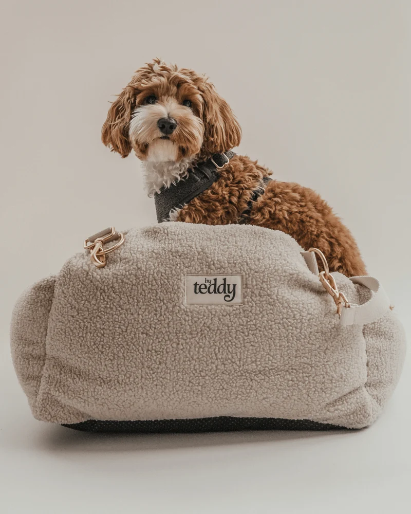 By Teddy The Cosy Dog Car Seat | 3-in-1 | Vegan Sherpa Fabric