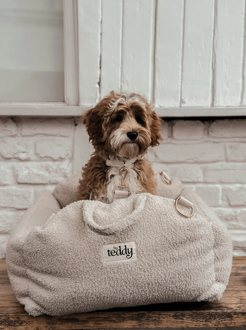 By Teddy The Cosy Dog Car Seat | 3-in-1 | Vegan Sherpa Fabric