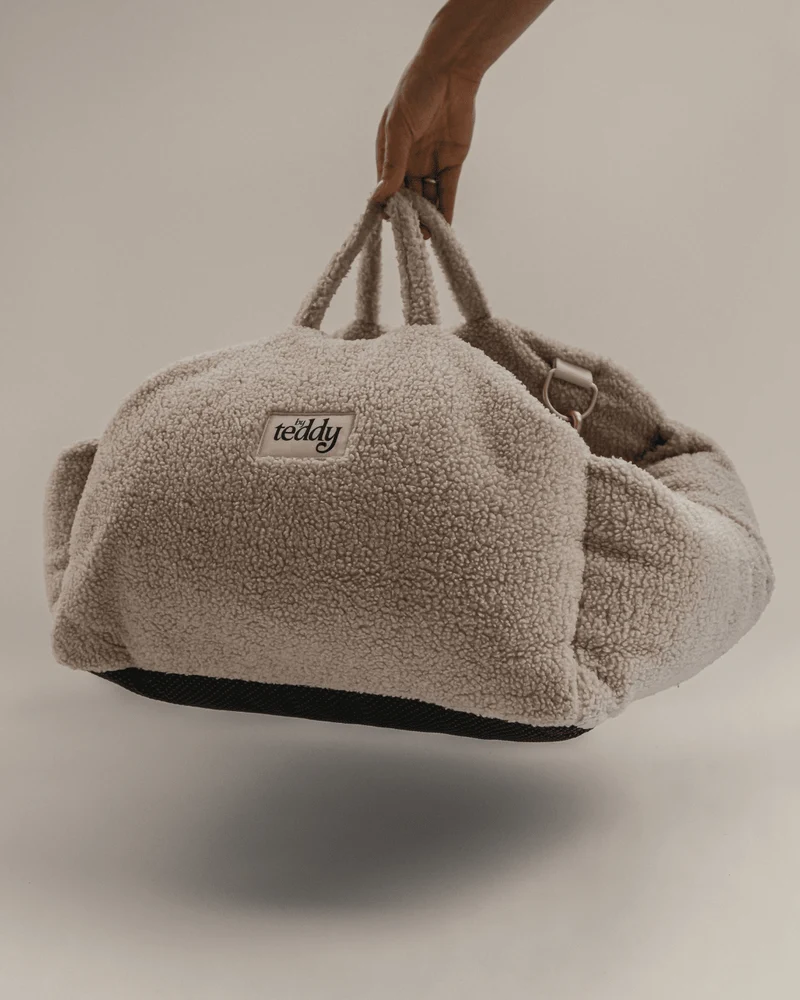By Teddy The Cosy Dog Car Seat | 3-in-1 | Vegan Sherpa Fabric