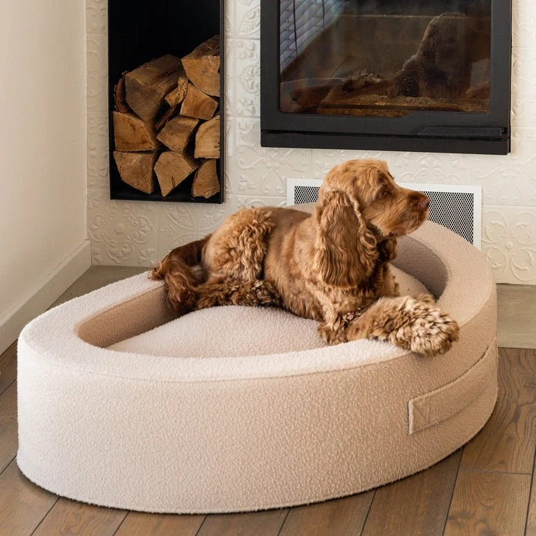 PillowVilla Casentino Wool Dog Bed CUDDLY BEAN