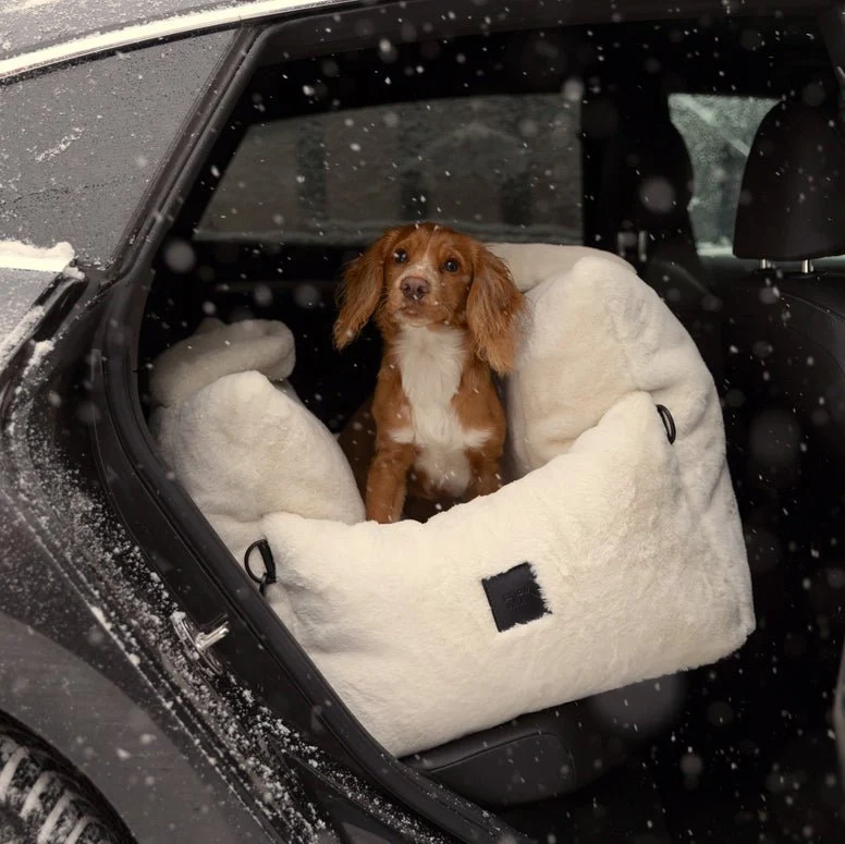 PillowVilla Luxury Dog Car Seat PLUSH