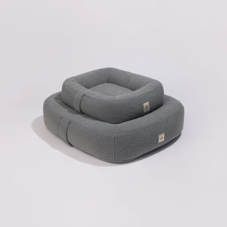 PillowVilla Bouclé Dog Bed PEBBLE