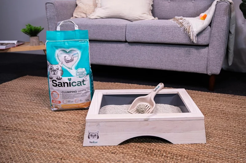 Sanicat Clumping White Duo Vanilla Mandarin Scented Cat Litter 10L