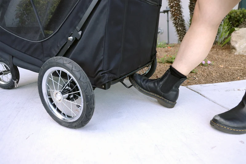 Petique Apollo Elite Pet Stroller & Trailer | Integrated Ramp