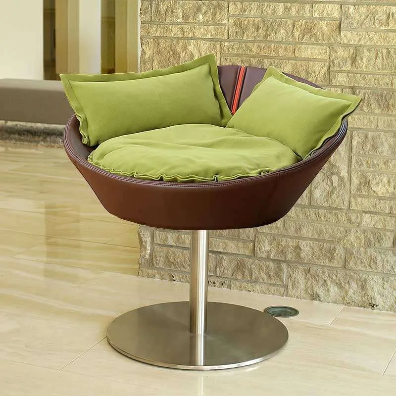 Pet Interiors Cosmo Leather Deluxe Cat Bed