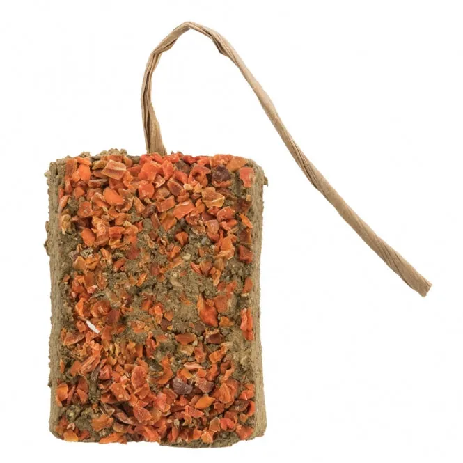 Trixie Lehmstein mit Karotte - 100g – natürlicher Snack für Kleinnager
