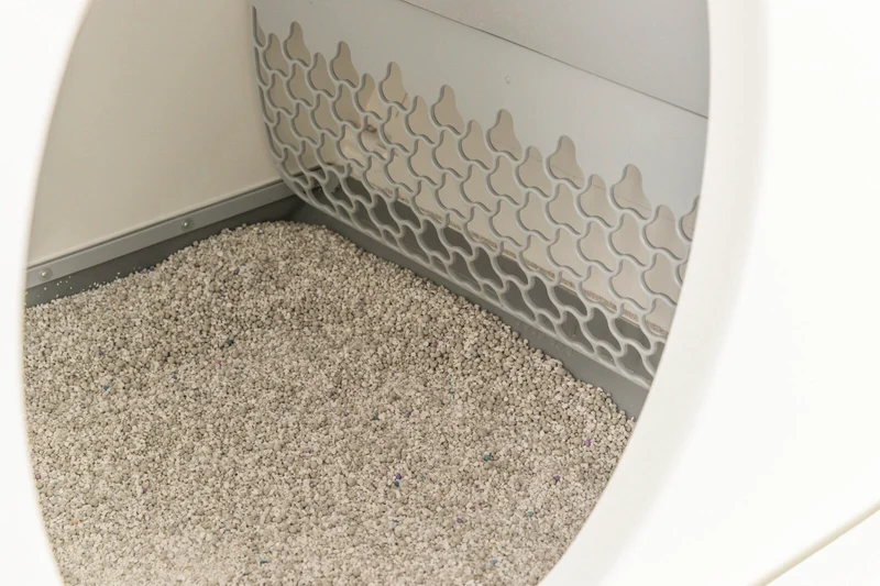 Trixie Self Cleaning Cat Litter Box 53x55x52cm
