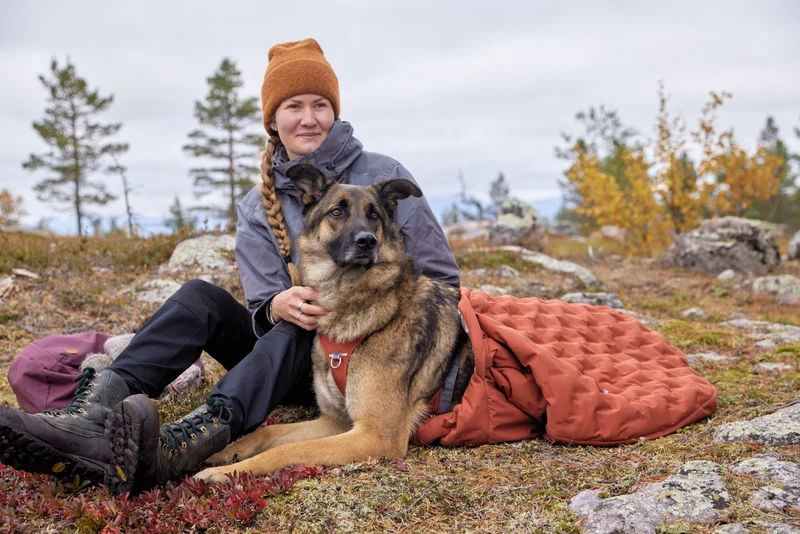 Hurtta Sleepover Hunde-Schlafsack – warm & wetterfest für unterwegs