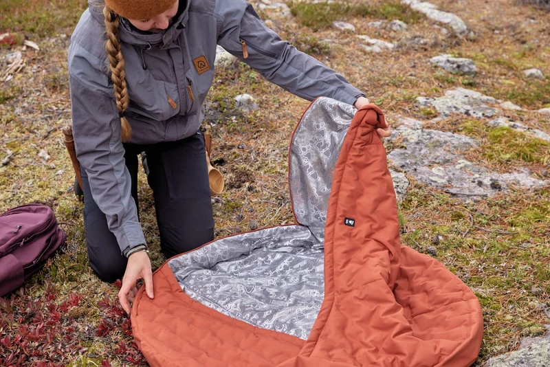 Hurtta Sleepover Hunde-Schlafsack – warm & wetterfest für unterwegs