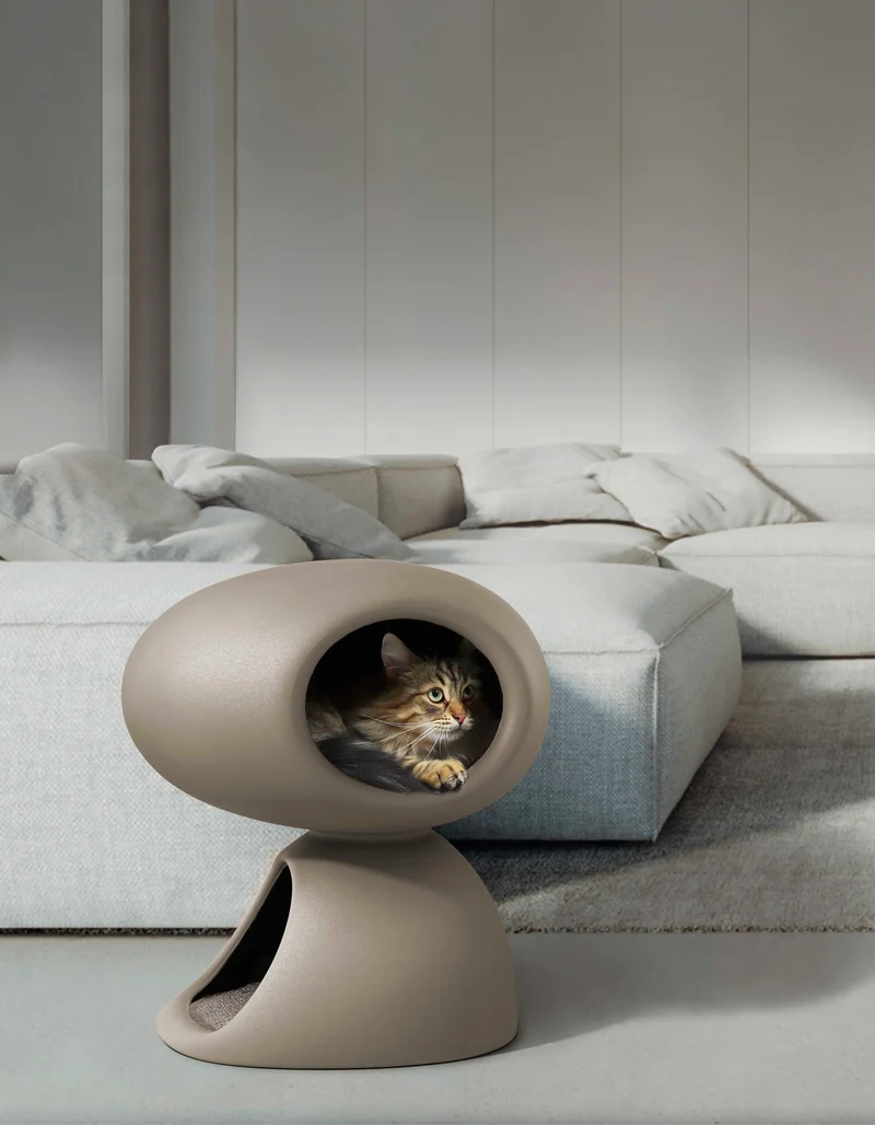 Stilvolles Katzenbett mit Kratzpfosten im modernen Design