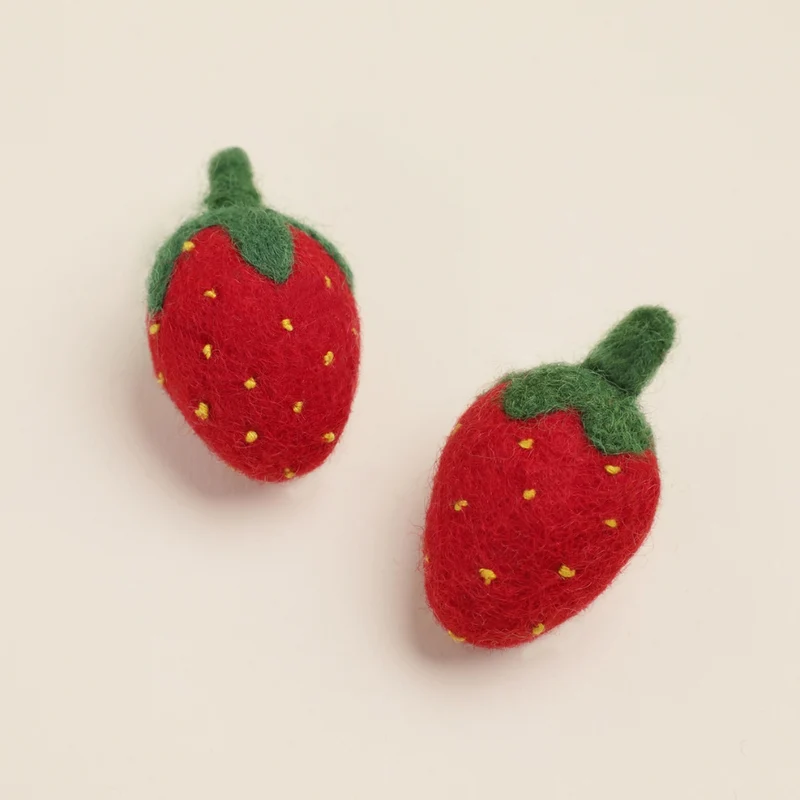Katzenspielzeug KITTY STRAWBERRIES