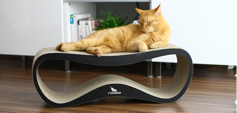 myKotty LUI Design-Kratzliege aus Wellpappe für Katzen