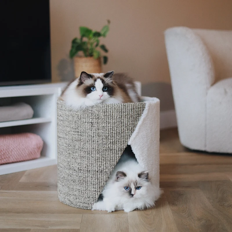 District 70 SISAL Kratztonne mit Teddystoff & Sisal für Katzen